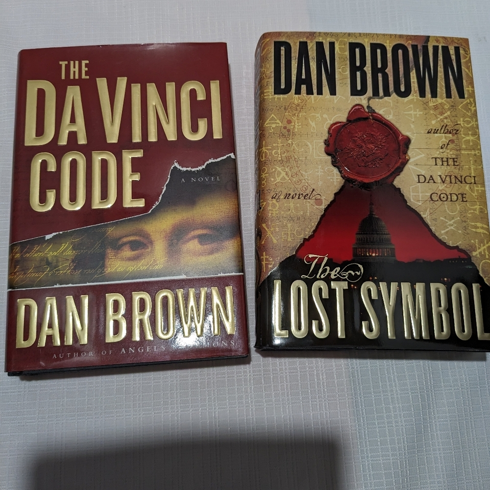 2 Dan Brown Books The Lost Symbol and DaVinci Code Hardcover Dust Jackets
